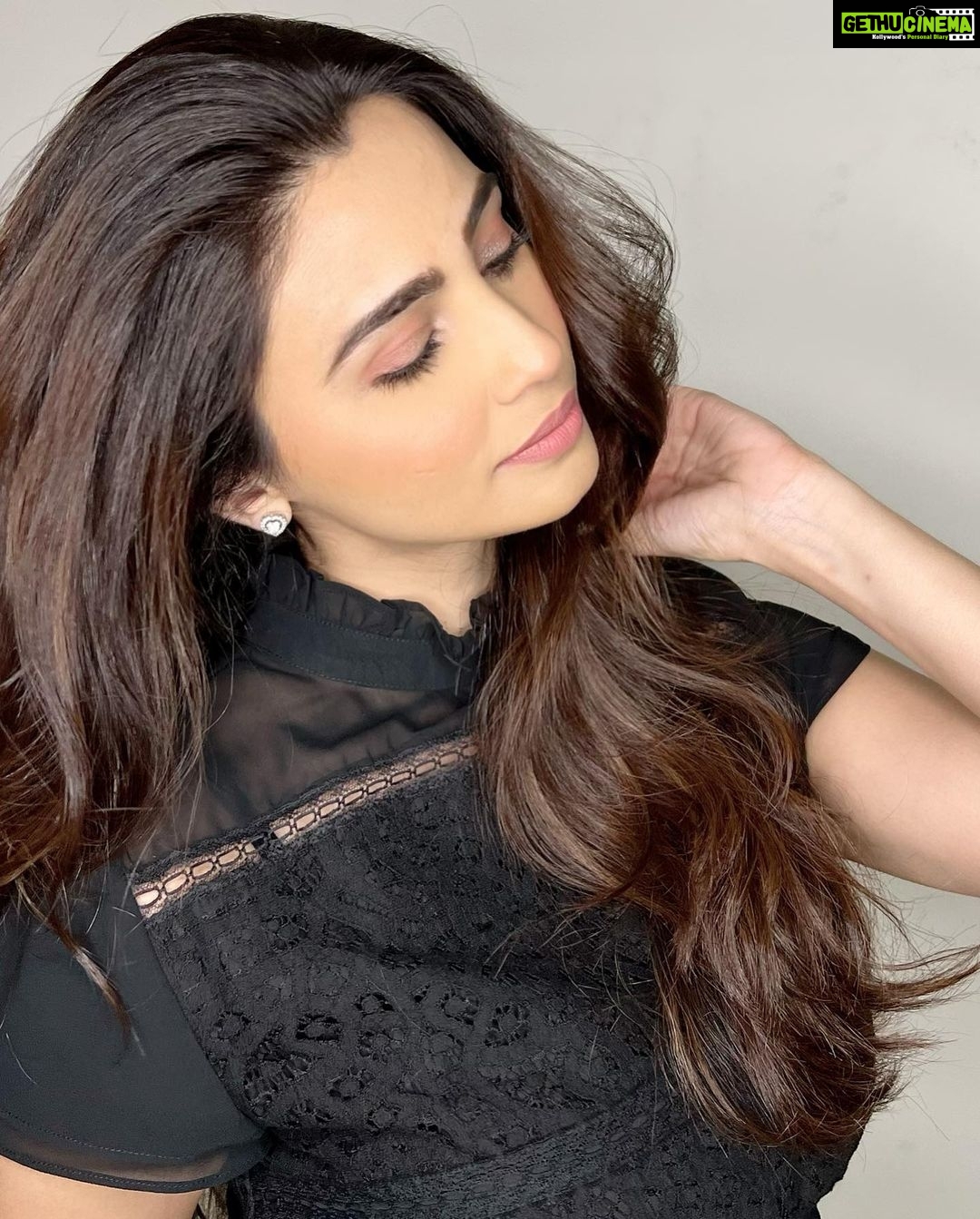 Daisy Shah Instagram - Week that went by 👐🏻👯♀️🐶 . . . #photodump