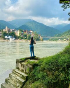 Daisy Shah Instagram - Going with the trend! Since photodump is a thing now a days . . . #daisyshah #photodump #rishikesh #rishikeshdiaries #livelovelaugh