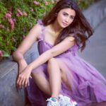 Daisy Shah Instagram - Appreciation Post 🙌 . . . Stylist: @krishi1606 Outfit: @rajarani_couture Jewels: @glamnoir MUA: @raksha_khandelwal_ Hair: @sidandpiyu 📸: @navindhyaniphoto . . . #teamwork #gratitude #livelovelaugh