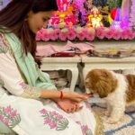 Daisy Shah Instagram – My baccha’s 1st ever Ganpati celebration. 
Knowing how naughty n mischievous @theoshahofficial can get… I must say he was a good boy! 
.
.
.
#daisyshah #theoshahofficial #ganeshutsav #livelovelaugh