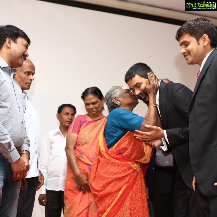 Dhanush Instagram - Proud to have Launched 24/7 chest pain clinic in GLOBAL hospitals, a service minded initiative, which detects heart attacks among all chest pain patients in right time.,and it's affordable to everyone ..! Hope this saves lots of precious lives ..! Congratulations #GleneaglesGlobal