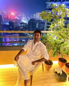 Dhanush Instagram - Stay safe .. stay blessed 💥💥