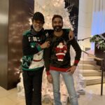 Dhanush Instagram – Happy holidays 🎉🎉🎉🎉 🌟 🌟 🌟 🎅 🎅 🎅 #familytime