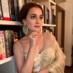 Dia Mirza Instagram - Wedding reception ready in @anitadongre! Jewellery by @satyanifinejewels @tyaanijewellery Styled by @theiatekchandaney Assisted by @jia.chauhan Hair by @harryrajput64 Mumbai, Maharashtra