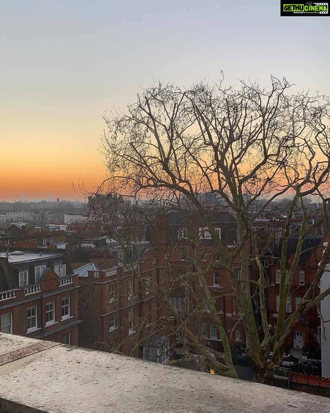 Dia Mirza Instagram - Mornings 💛 #TravelWithDee London, United Kingdom