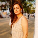 Dia Mirza Instagram - Sun kissed Sunday! #AboutLastNight Image courtesy @araalexanderofficial Outfit by @Monika nidhii Jewellery by @mahesh_notandass Styled by @theiatekchandaney Assisted by @jia.chauhan