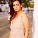 Dia Mirza Instagram - Sun kissed Sunday! #AboutLastNight Image courtesy @araalexanderofficial Outfit by @Monika nidhii Jewellery by @mahesh_notandass Styled by @theiatekchandaney Assisted by @jia.chauhan Mumbai, Maharashtra