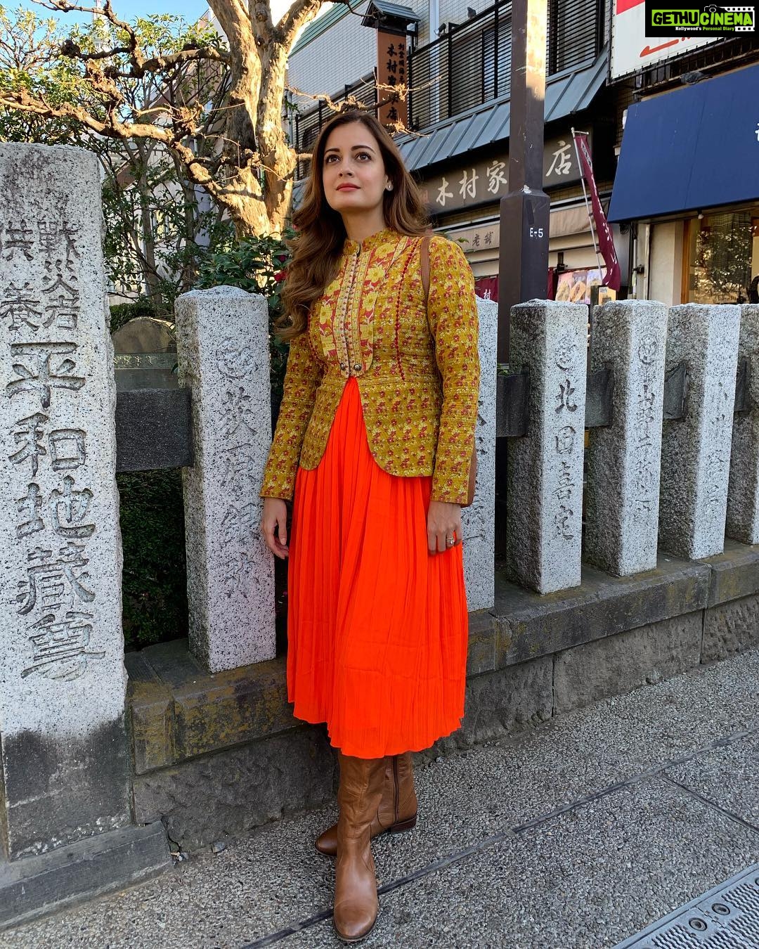 Dia Mirza Instagram - Bigggg love to your craft @_kinchecom!!! Kinche jackets are one of a kind couture pieces in the world - each jacket is named after women who’ve worked towards women empowerment. And I wore my #Kinche jacket with pride. Styled by @theiatekchandaney Assisted by @jia.chauhan #TravelWithDee #JapanSurprises #Tokyo #ShotOnIPhone Tokyo, Japan