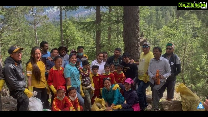Dia Mirza Instagram - These children have learnt that we need to celebrate #EarthDay like our Birthday! Just as our Birthday celebrates the blessing of life Let this Earth Day be a Reminder That the only way we will survive Is when we allow our Planet to THRIVE 💚🌳 Protect wildlife, forests, reduce consumption and say NO to single use plastics! @unenvironment @healinghimalayas @undpinindia @jaymishra_05 @4_nomads , @chikkuu_wanderlust , @anshul_shyam , @jeebusupertramp @earthlingfirst @pradeep_sangwan_ @wildlifetrustofindia @vivek4wild @sanctuaryasia @bittusahgal #ForeverWild #WildForLife #BeatPlasticPollution #KidsForTigers Himachal Pradesh