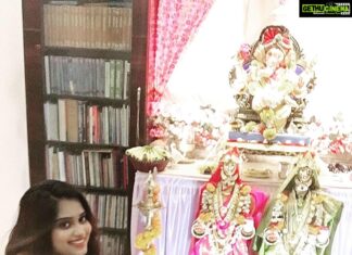 Dimple Chopade Instagram - Festival Brings Positivity 💫 🌺Ganpati Bappa Morya 🌺 Home Sweet Home