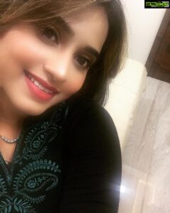 Dimple Chopade Instagram - Actually I couldn’t decide which one is a good click,hence posted all of them 🤪