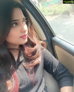 Dimple Chopade Instagram - Hoping for the lock down to get over soon so that things go back to normal...
#throwbackpic #stayhome #staysafe #fightagainstcorona 🙅🏻‍♀️🙌🏼✌🏻😇