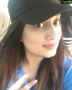 Dimple Chopade Instagram - 🤟