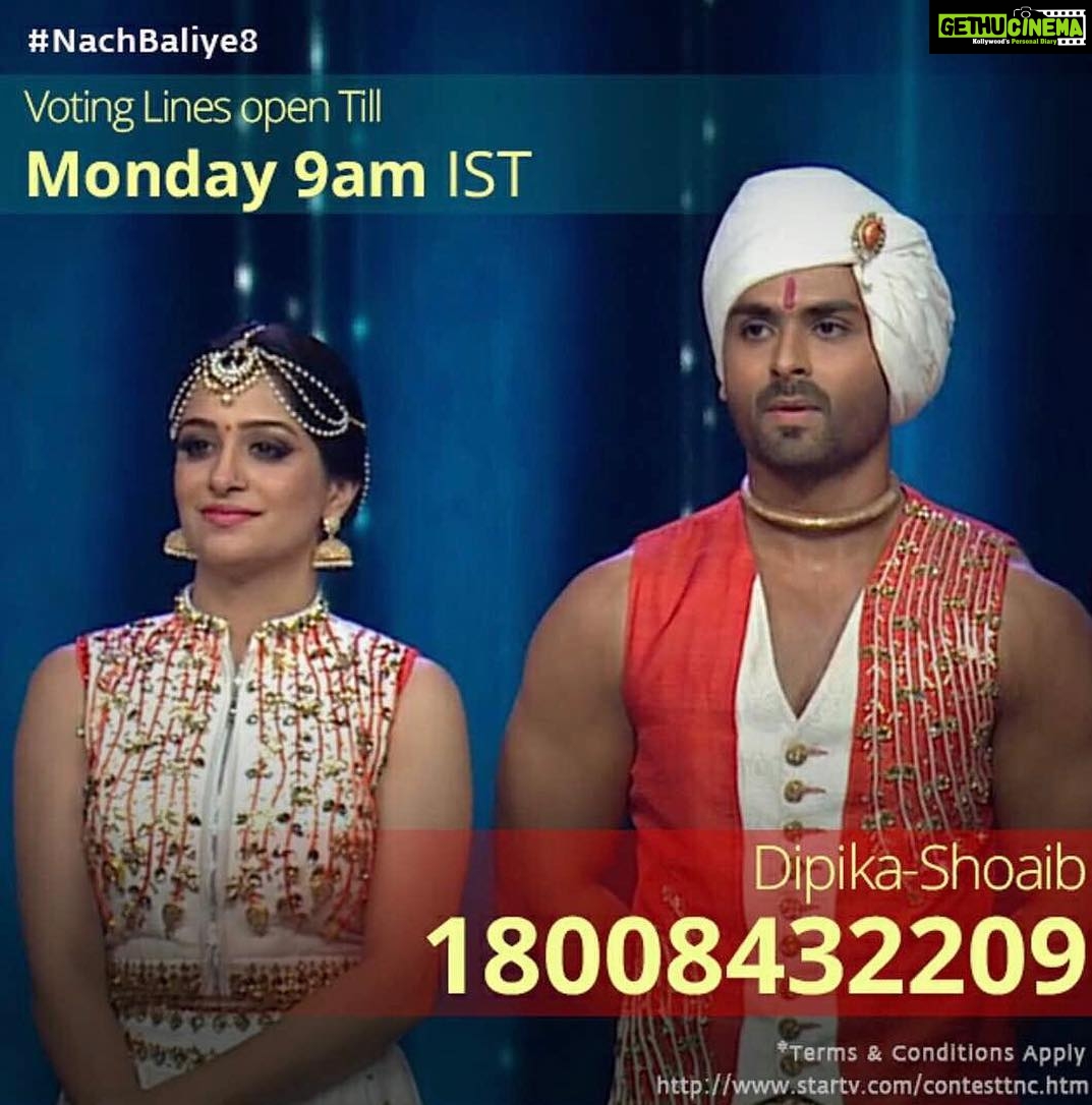 Dipika Kakar Instagram - We get the courage to go on stage and try something new because we know you guys have our backs❤ So keep loving us and #VoteForUs please give a msd call on 18008432209 #NachBaliye8 #StarPlus