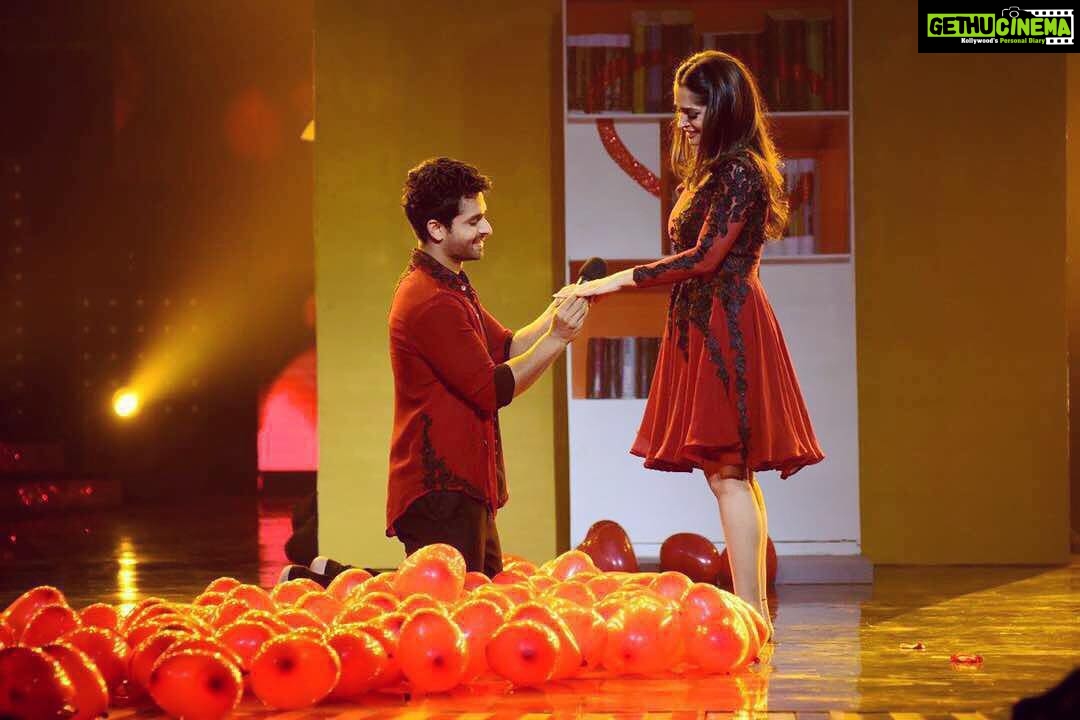 Dipika Kakar Instagram - I have the most beautiful memories with you @Shoaib2078. Today, you just gave me the most precious one. I feel truly blessed to have you in my life. I can't thank you enough for giving me this special moment. #StarPlus #NachBaliye8 #StayTuned #FeelingBlessed
