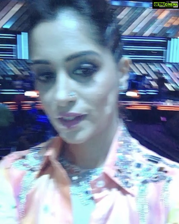 Dipika Kakar Instagram - A special message to all our lovely supporters♥️ Keep watching & keep supporting😉 Love you all #fans #nachbaliye8 #starplus