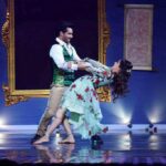 Dipika Kakar Instagram - I want to hold your hands, close my eyes & dance all my life with you @shoaib2087 #nachbaliye8 #dancing #inlove