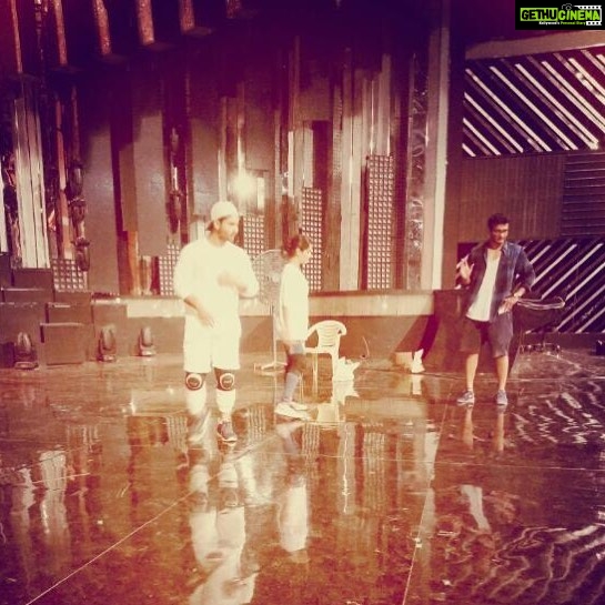Dipika Kakar Instagram - Prepping up for the next performance😅 #staytuned & watch #nachbaliye8 tomorrow at 8pm #onset #rehearsals