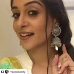 Dipika Kakar Instagram - 😘😘😘😘thank uuuu @macsjewelry for the lovely wishes!!! #Repost @macsjewelry with @repostapp ・・・ Jhumka Jhula le..That beautiful eyes, jhumkas and the cute expression ❤❤❤ made our day!  how adorable you are @ms.dipika Thank you for sharing the super cute video. Waiting to see you rock #nachbaliye8 #macsjewelry #jumbojhumka #suryakanthijhumka #dipikakakkar #happycustomer