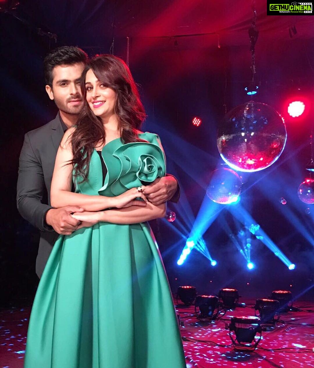 Dipika Kakar Instagram - Its time to sway ourselves on the music of our love...and yesssss we are ready for it!!!!!! #SneakPeek