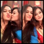 Dipika Kakar Instagram - A moment, a love, a smile, a kiss & lots of drama with @falaqnaazz😋❤ #friendsforlife #onset #funtimes