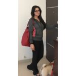 Dipika Kakar Instagram - All set to head for the shoot😌 #actorslife #shootingday #longdayahead #workmodeon #workworkwork
