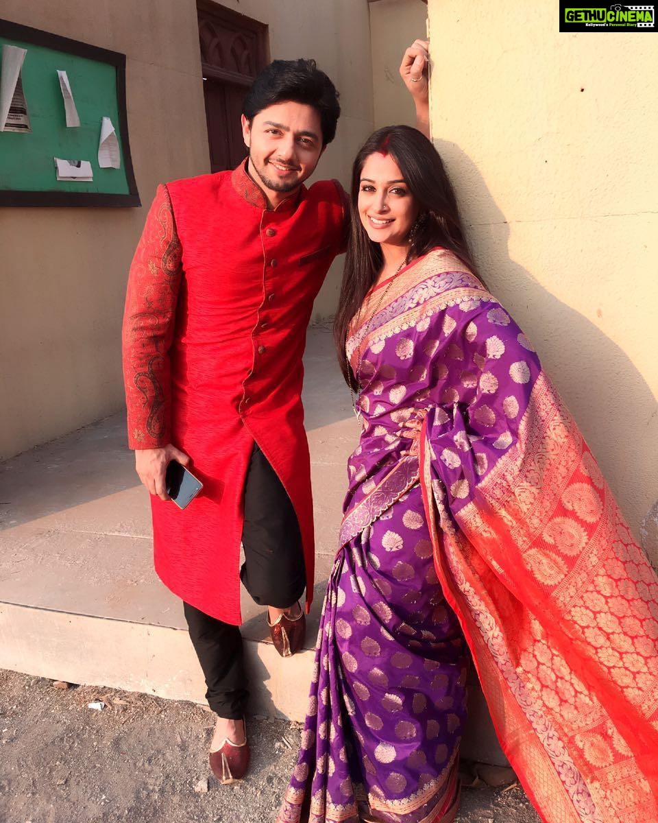 Dipika Kakar Instagram - Have been working with you since two years but I think this is our first photo ever😋 I am so lucky to have been working with a great friend like you @alankapoor 🤗 #friendsforlife #picoftheday #coactor #smile