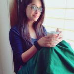 Dipika Kakar Instagram - A good cup of tea is all I need to kick start my mornings!☕☀ #morningtea #preshoot