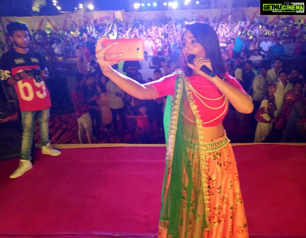 Dipika Kakar Instagram - A rocking garba night in Kota!!!! had amazing amazing funnn!!!!