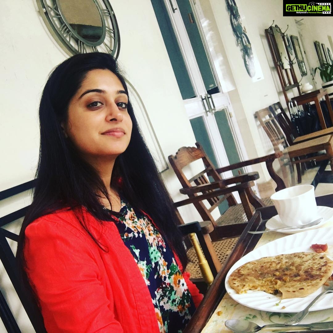 Dipika Kakar Instagram - breakfast time in the beautiful #udayvillaspalace !!!