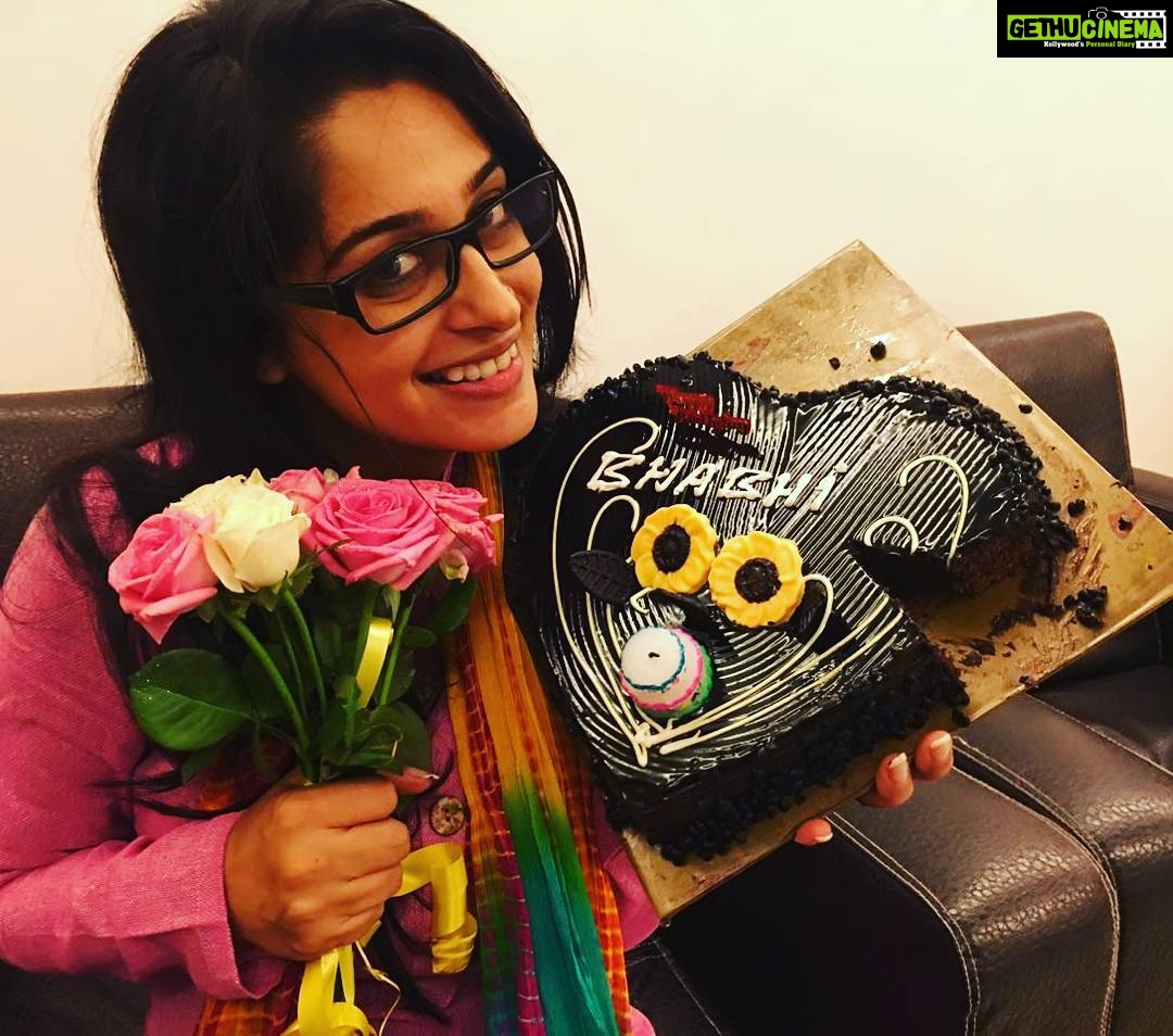 Dipika Kakar Instagram - yeah yeahhhh!!!!! OK GUYS my birthday is on the 6th of AUGUST this is a celebration in advance as m out of town frm tom 😊😊😊😊 this is for those who got confused 😜😜😜😜😜😜😜😜😜