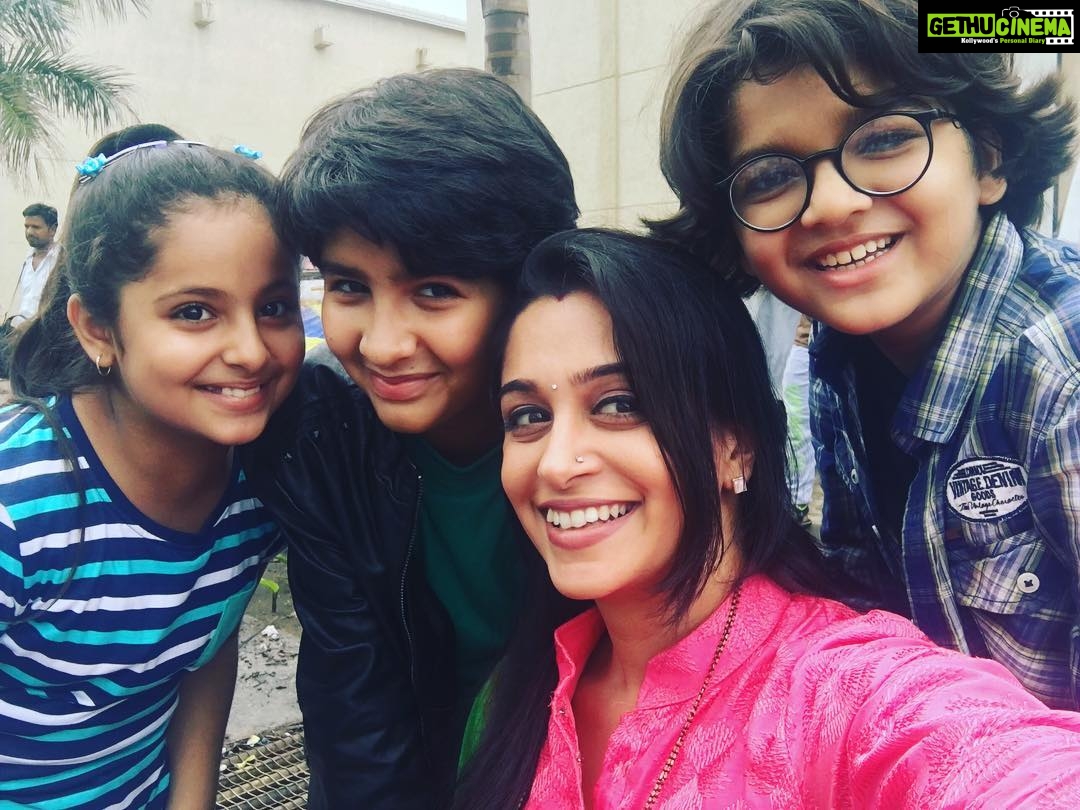 Dipika Kakar Instagram - new bunch of energy in SSK!!! Welcome guys!!!