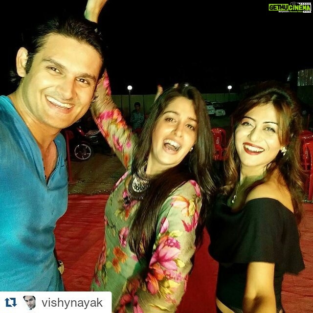 Dipika Kakar Instagram - The crazinezz can be seen here as well 🙈🙈🙈🙈😂😂😂😂😂😂 #Repost @vishynayak with @repostapp ・・・ Ssk 5 yrs