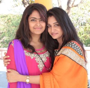 Dipika Kakar Instagram - The most difficult day of shoot!!! M missing u already @avika_n_joy a part of simar is gone... She will always be incomplete without her Roli... A request to all my fans plsssssss never let #RoSim fade out... 🙏🏻🙏🏻🙏🏻🙏🏻🙏🏻 !!!