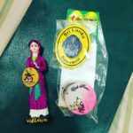 Dipika Kakar Instagram - Thank you @meghnanaidu1 for this cute gift... Its was great working with you... Lots of loveeee 😘😘😘😘