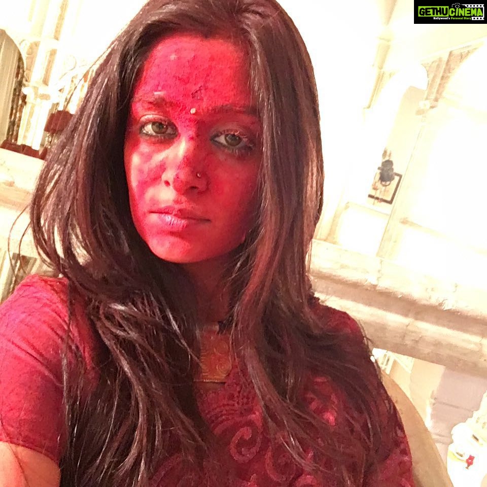Dipika Kakar Instagram - Simar completely unusual and unimaginable!!!!