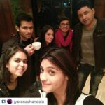 Dipika Kakar Instagram - A perfect group pic frm last night😘😘😘 #Repost @jyotsnachandola with @repostapp ・・・ Lovely time # fun# masti #dinner# taj# friends# cool