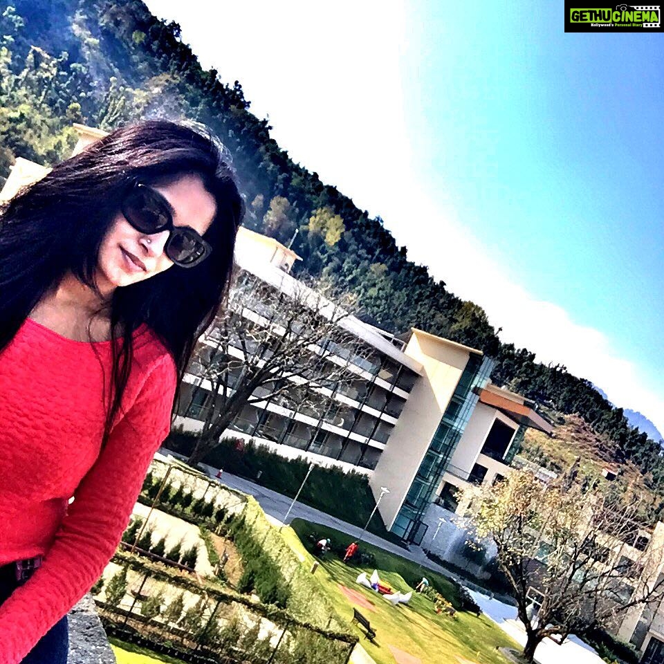 Dipika Kakar Instagram - And that's my entire resort behind me.... #jwmarriottresort