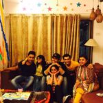 Dipika Kakar Instagram – Some posing with the lovely people who made my birthday bring in a very very spl one 😄😄😄😄😄 @shoaib2087 @sabaibrahim93 @jyotsnachandola  #abhisheksharma #ni