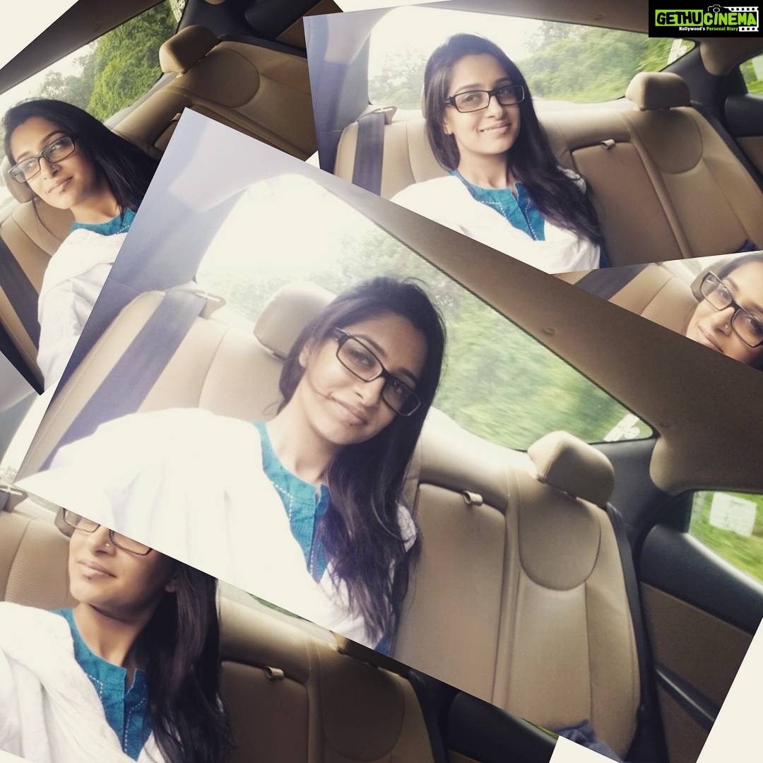 Dipika Kakar Instagram - Beatiful weather and early packup.... yipeeeee plan to go for a driveeeee.... and enjoy some chai samosa 😛😛😛😛😛 yum yum... @shoaib2087 @sabaibrahim93
