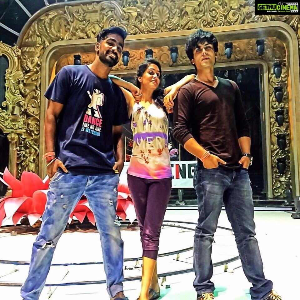 Dipika Kakar Instagram - My true heroes... thank u guys for all ur support ...u know what u guys mean to me... love u both @shoaib2087 @vabs_perfectentertainer
