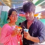 Dipika Kakar Instagram - killing the heat with my favouriteeeeeeeeee mango pcs with malai ice cream from naturals😍😍😍😍😍😍 and this boy has invented some new flavour kesar pista how boring @shoaib2087 how can u not like MANGOES!!!!!!!! hai na @sabaibrahim93 😜😜😜😜😜