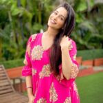 Dipika Kakar Instagram – Bad Vibes Don’t Go With My Outfit
🥰🥰🥰
.
.
#goodvibesonly 
.
.
.
outfit by : @bunaai