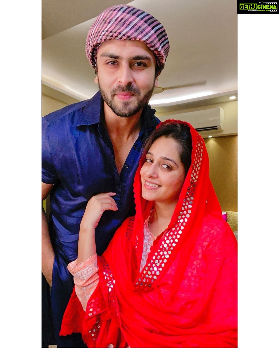 Dipika Kakar Instagram - I feel so blessed to have u in my life ❤️ Thank you for making me yours @shoaib2087 😍😍😍 . . . #allhamdulillah #blessedbeyondmeasure #husbandandwife