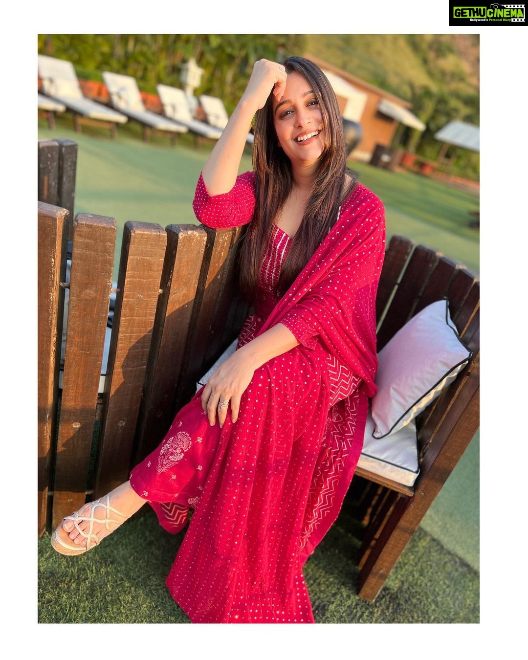 Dipika Kakar Instagram - Wear that infectious Smile!!!