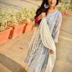 Dipika Kakar Instagram – you have to tell yourself YOU ARE FEELING BETTER….. and you actually will!!! 😊😊😊 wearing earings from my Favourite @jhaanjhariya 
kyunki shoaib me kaha isiliye 👇🏻
pic n edit courtesy @shoaib2087 😂😂😂