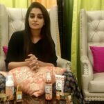 Dipika Kakar Instagram - @stbotanica.india Vitamin C brightening facial range has become my go-to skincare essential when I don't have enough time for a salon visit with my hectic work schedule. Vitamin C face serum and peel off mask has anti oxidant properties that preserves the youthful appearance of the skin and glows your skin from within. I can feel the difference it has made on my skin. Go checkout @stbotanica.india #becauseyouarebeautiful #stbotanica #stbotanicaindia #vitaminc #serum #faceserum #facemask #facemist #facescrub #peeloffmask #facemis