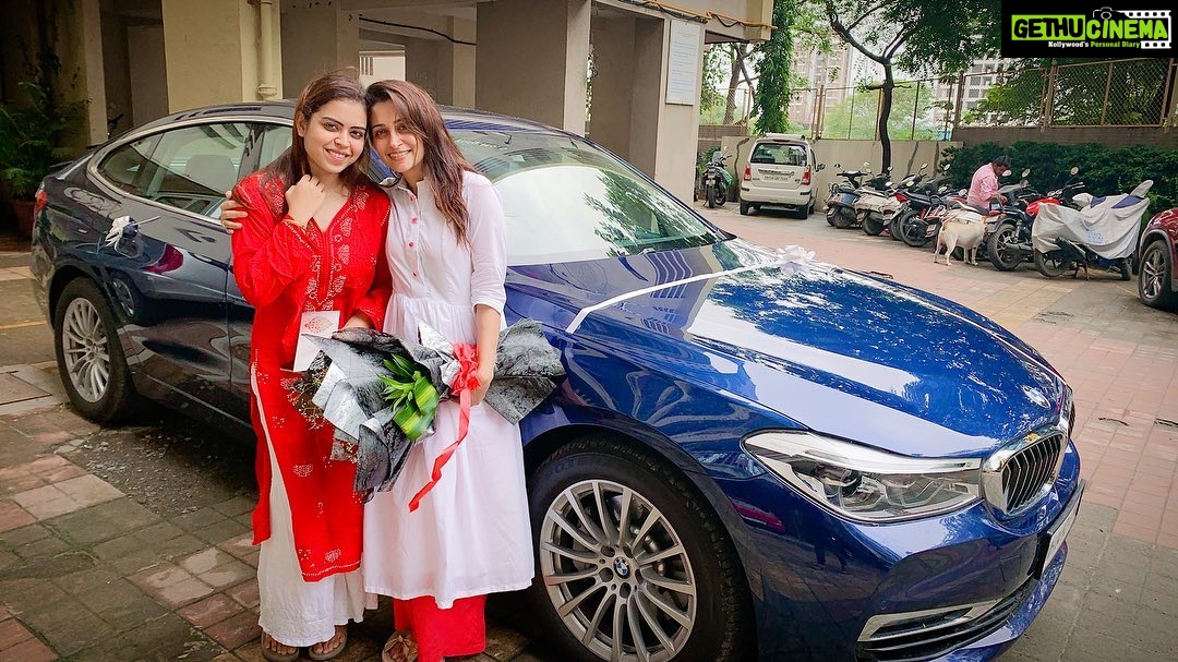 Dipika Kakar Instagram - Welcoming my Dream Car!!! Alhamdulillah 🤲🏻 #gratitude #Blessed