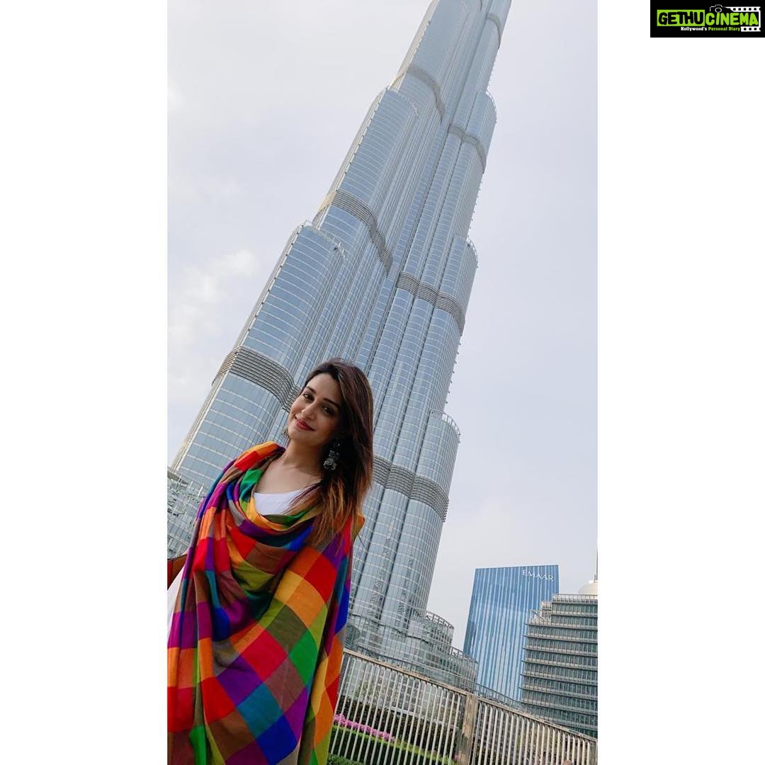 Dipika Kakar Instagram - Half of me is still there 😍😍😍😍 Burj Khalifa