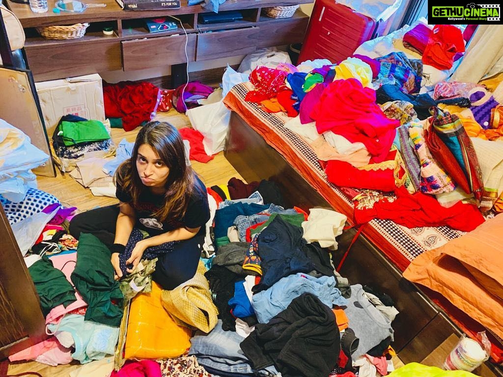 Dipika Kakar Instagram - Sunday used at its best cupboard cleaning 😁🤦🏻♀️🙆♀️ #sundaymood